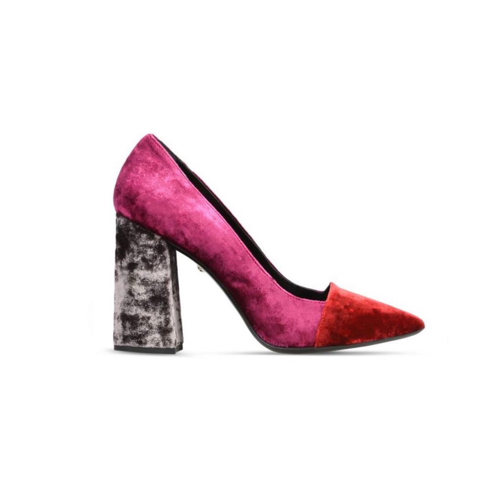 Just Cavalli velvet court shoe 👠